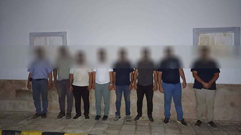 Define Avcılarına Suçüstü: 8 Kişi Gözaltında