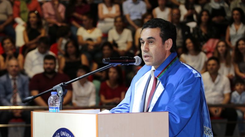 Dekanlık Görevine Veda: YÖK Onayladı, Artık Resmen Profesör Değil