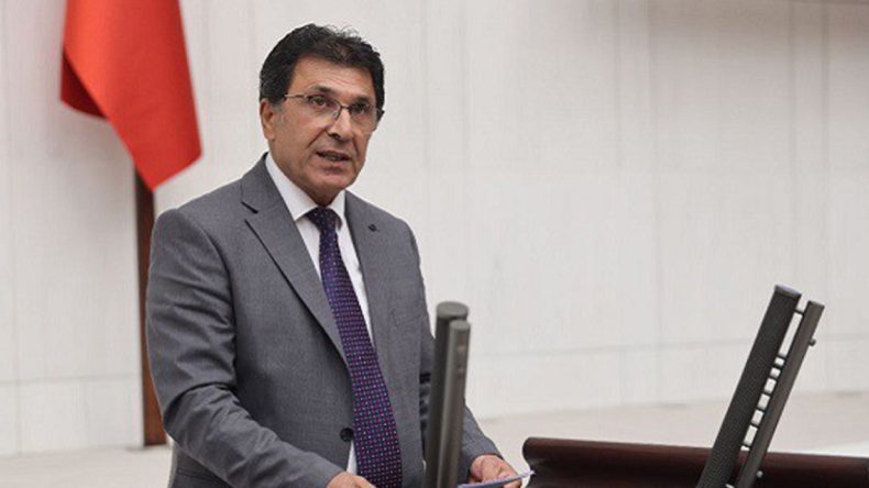 DEM Parti Milletvekili Trafik Kazası Geçirdi
