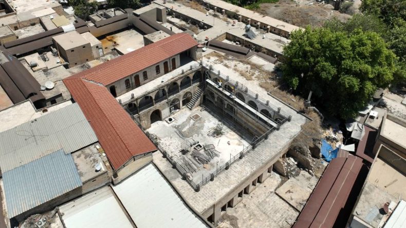 Depremlerde Zarar Gören Tarihi Barutçu Han’ın Restorasyonu İstendi