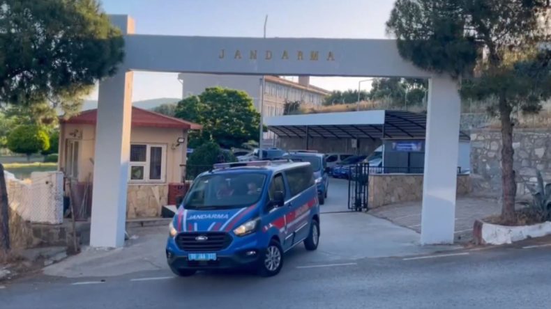 Dolandırıcılık Şebekesine Yönelik Operasyonda 20 Kişi Tutuklandı