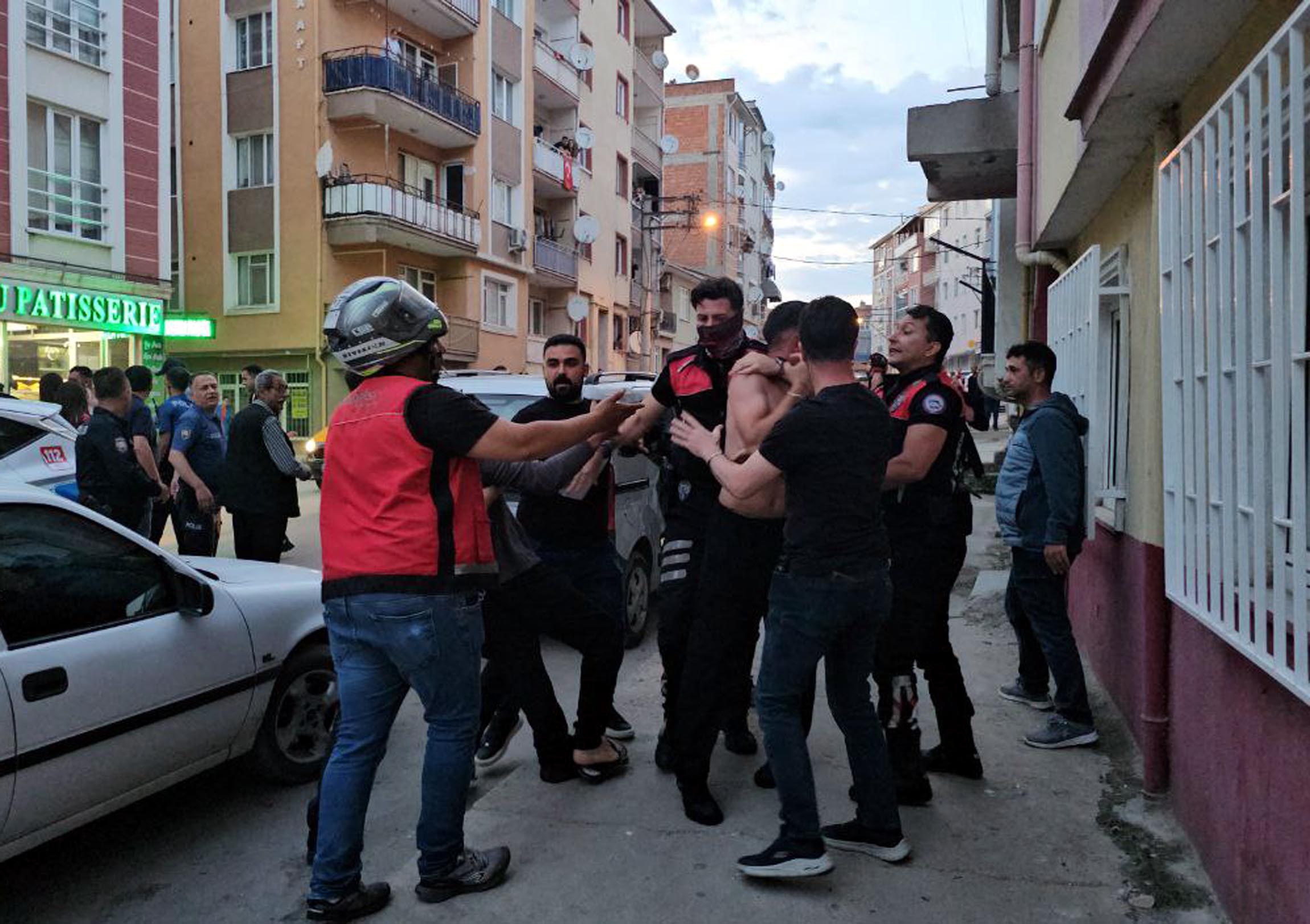 Gözaltına Alınan Şahıslar