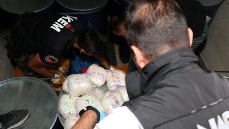 Edirne’de Uyuşturucu Operasyonu: 121 Kilo Ele Geçirildi