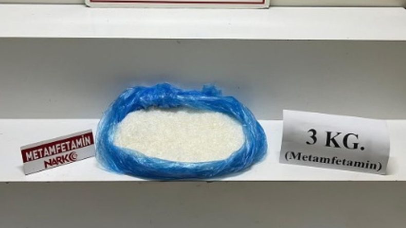 Edremit’te 3 Kilo Metamfetamin Ele Geçirildi