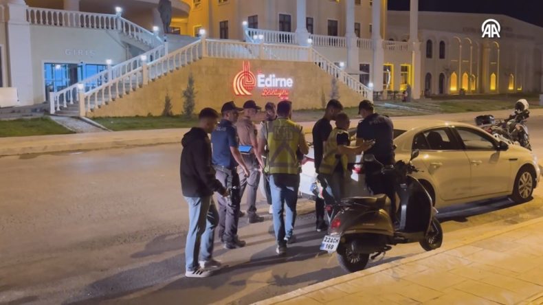 Ehliyetsiz Sürücüye ve Annesine Para Cezası Uygulandı
