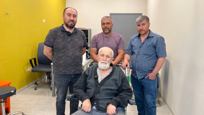 Emekli Madenci Zamanla Yarışarak Babasını Kurtardı