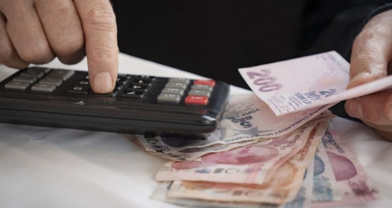 En Düşük Emekli Maaşlarına Zam Müjdesi Geliyor Mu? AK Parti Yanıtladı