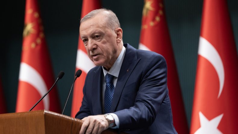 Erdoğan: Kimse sorumluluğundan kaçamaz