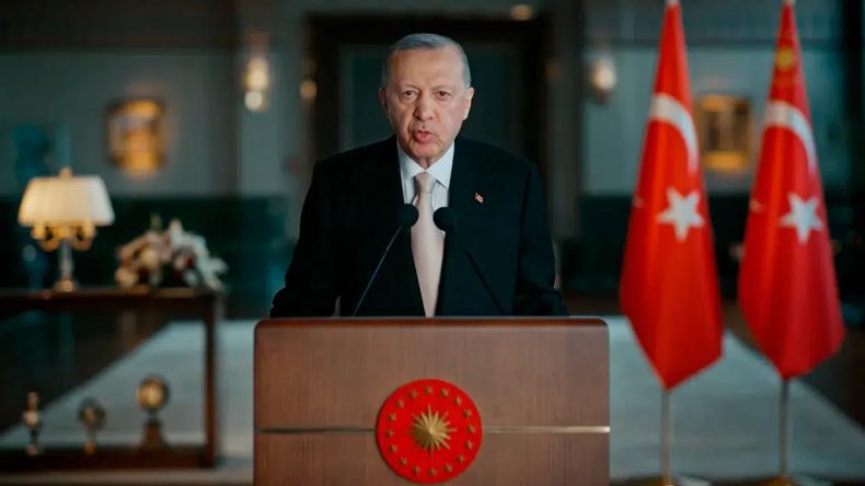 Erdoğan’dan CHP’ye Eleştiri: Bayramlaşmayan Parti Olmaktan Üzüntü Duyuyoruz