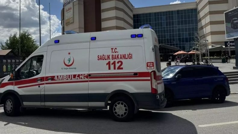 Erzurum’da Arkadaşlar Arasında Bıçaklı Kavga: 3 Yaralı