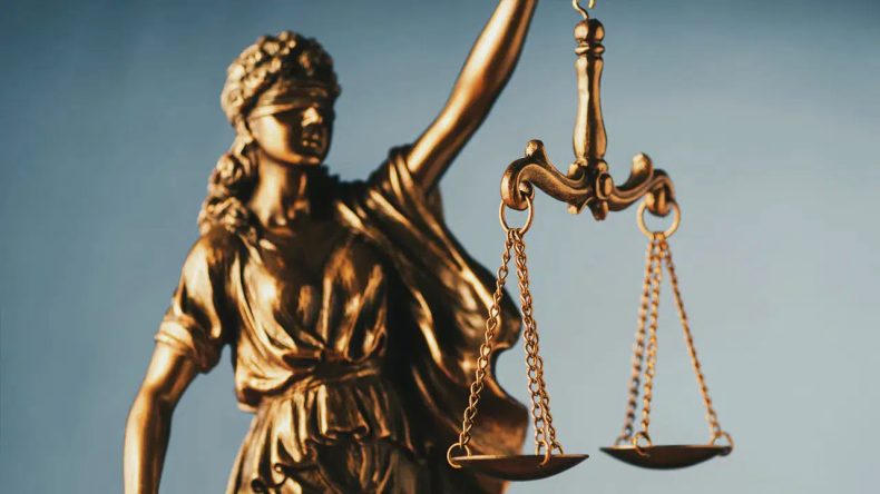 Eski Bakanlar, Hukukçular ve Akademisyenlerden Adalet Çağrısı: Yargının Siyasi Hesaplaşmaya Alet Edilmesi Hukuk Devletinin Sonunu Getirir