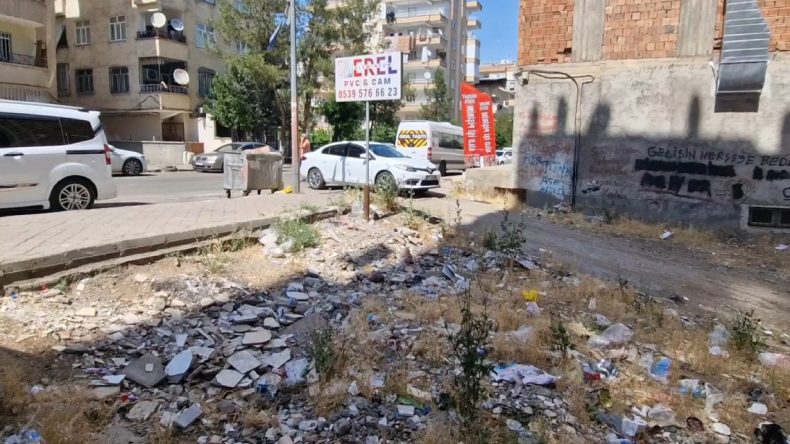 Eski çalışanıyla tartışan eczacı silahla vurularak öldürüldü