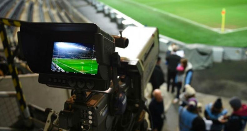 Futbolseverlere Müjde: Dev Maç Şifresiz Yayınlanacak