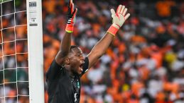 Galatasaray, 51 Gol Yiyen Kaleciyi Gözlemliyor