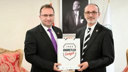 Gaziosmanpaşa Belediyesi Spor Kulübü Başkanı Köroğlu, Bahçetepe’nin her koşulda yanındayız diyerek istifa etti