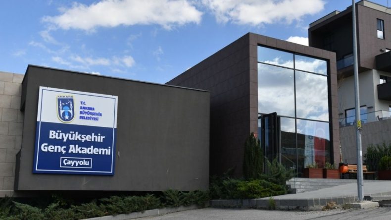Genç Akademi Çayyolu, Öğrencilere Destek Olmaya Devam Ediyor