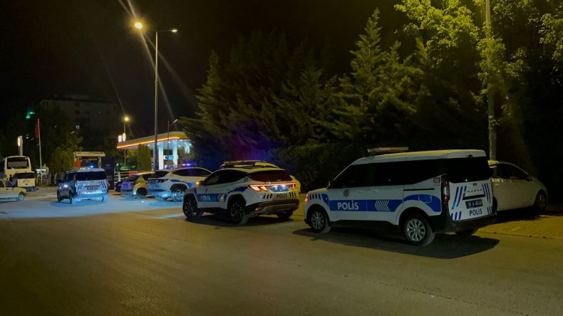 Genç Kızlar Arasında Çıkan Kavga Kanla Sonuçlandı: 1 Ağır Yaralı