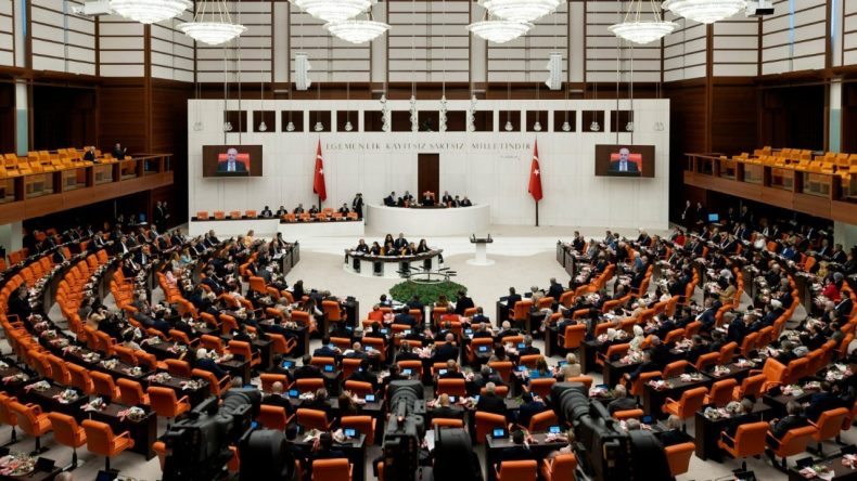 Genel Kurul, toplantı yeter sayısı bulunamaması nedeniyle kapandı