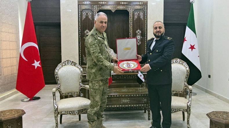Genelkurmay Başkanı Orgeneral Metin Gürak Suriye’de