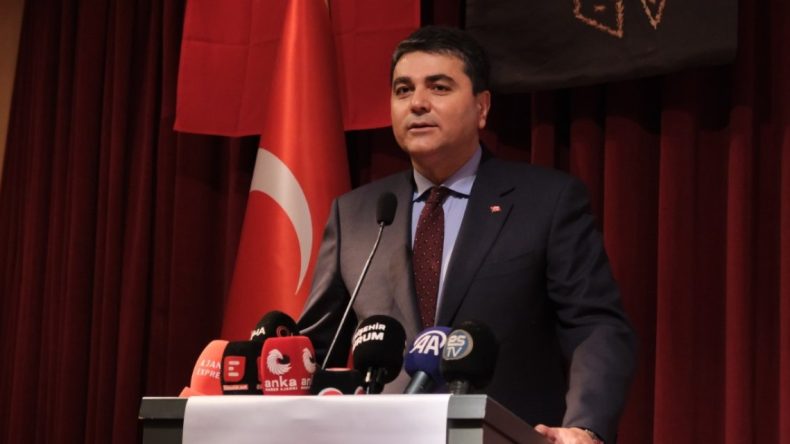 Gültekin Uysal: Darbeyi sadece apoletliler yapmaz