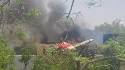 Hindistan’da 240’tan Fazla Yolcu Taşıyan Uçak Düştü
