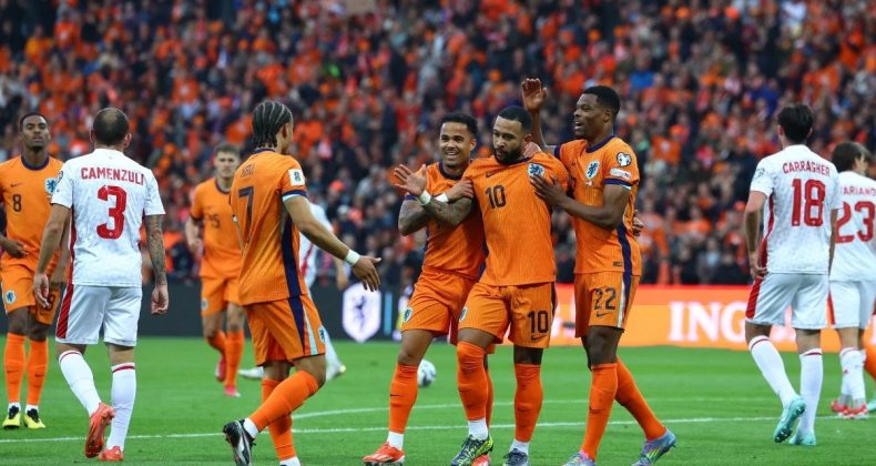 Hollanda 8-0 Galibiyet Elde Etti
