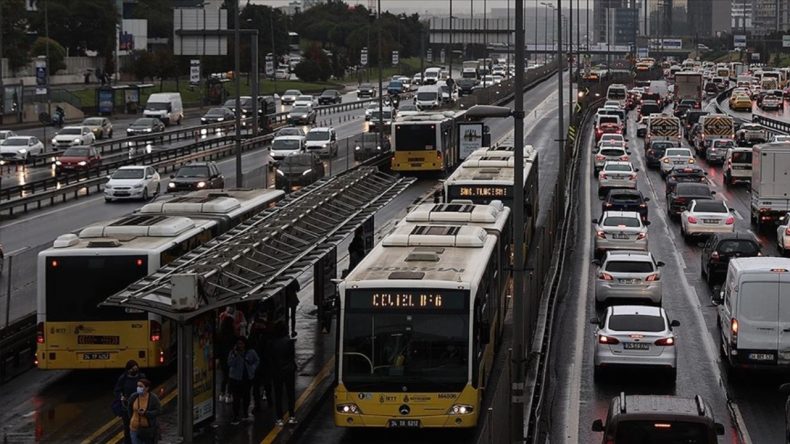 İBB'nin Toplu Ulaşım Zam Talebi UKOME Toplantısında Reddedildi
