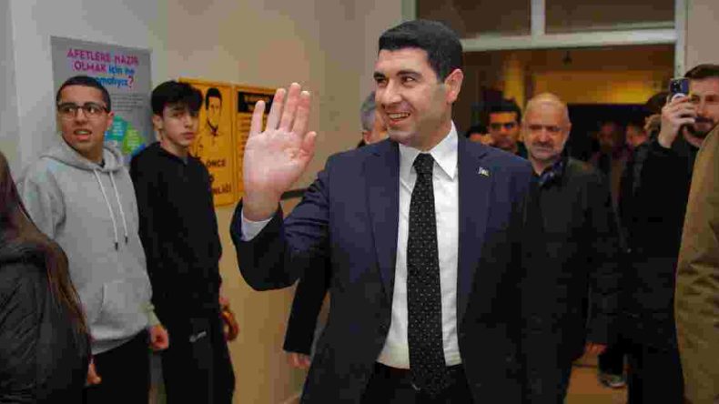 İBB’ye Yönelik Operasyonlarda Gözaltına Alınan Avcılar Belediye Başkanı Çaykara’dan Açıklama