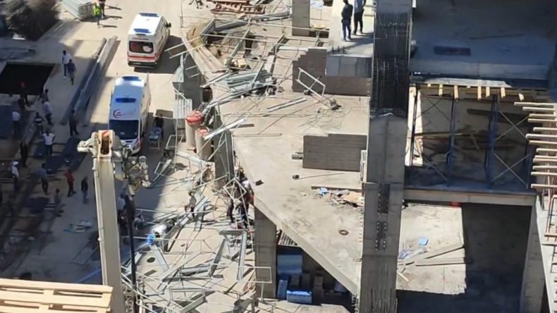 İnşaatta Üzücü Kaza: İskele Çöktü, İki İşçi Yaralandı