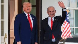 İran’da Rejim Değişikliği Olacak mı? Netanyahu, Trump’ı İkna Edemedi