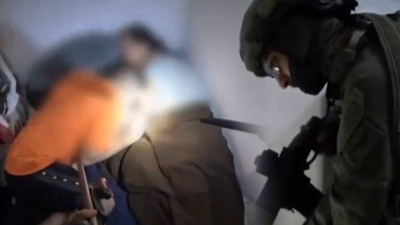 İsrail Kendi Hapishanesine Baskın Düzenledi!