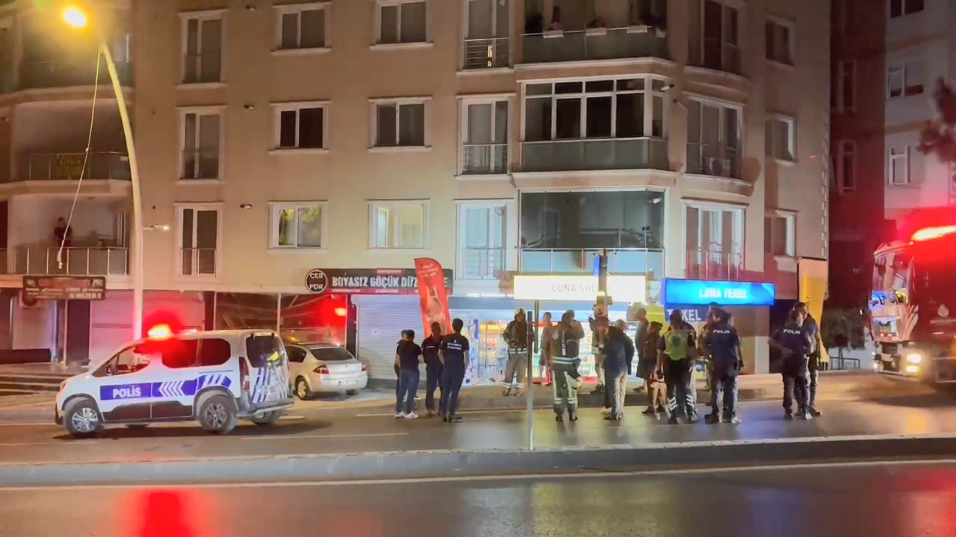 Film izlenirken çekilen bir görüntü
