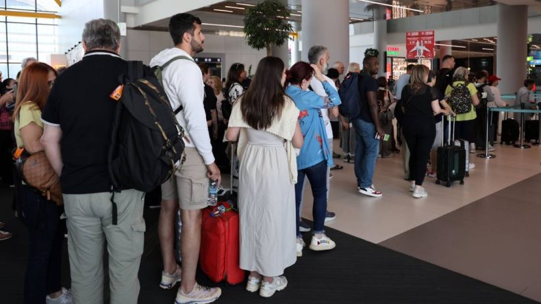 İstanbul Havalimanı’nda Yoğun Kuyruk: THY Rekor Kırmaya Hazırlanıyor