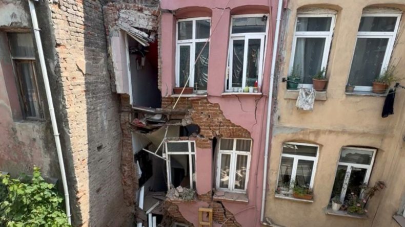 İstanbul’da Depreme Gerek Kalmadı: Rüzgar Bile Yeterli!