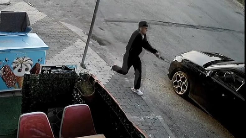 İstanbul’da Silahlı Saldırı Anları Kaydedildi