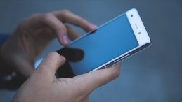 İtalya’da Liselerde Cep Telefonu Kullanımı Yasaklandı