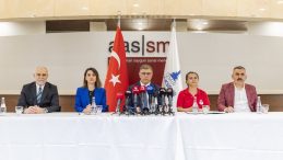 İzmir’de 23 Bin İşçiyi Kapsayan Toplu İş Sözleşmesi Anlaşmayla Sonuçlandı