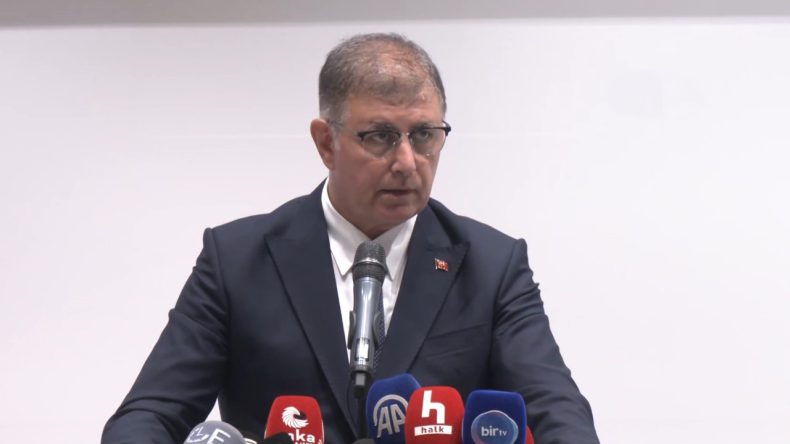 İzmir’deki Gerilim Devam Ediyor: Cemil Tugay İşten Çıkarılacakları Açıkladı