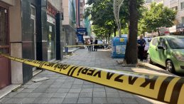 İzmit’te Cadde Ortasında Silahlı Saldırı: Bir Kişi Hayatını Kaybetti