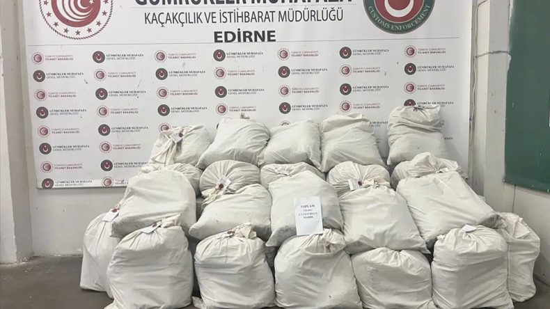 Kapıkule’de 318 Kilo Uyuşturucu Ele Geçirildi, 10 Kişi Tutuklandı