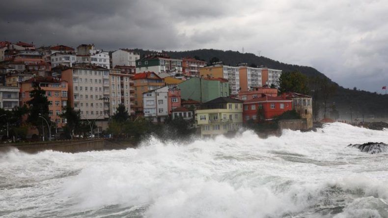 Karadeniz’de Büyük Tehlike: Yasaklar Peş Peşe Açıklandı