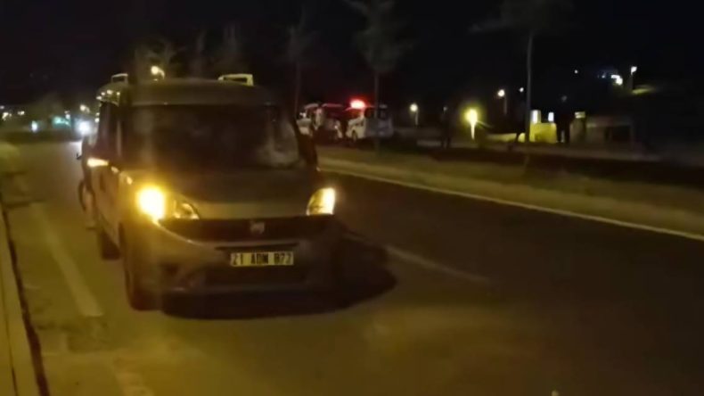 Karşıdan geçmeye çalışan 16 yaşındaki genç hayatını kaybetti