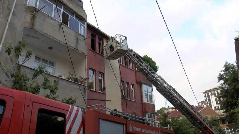 Kat İhya Eden Korkutucu Patlama: Avcılar’da Binayı Boşalttı