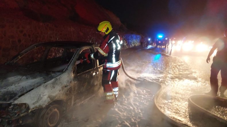 Kazdağları’nda Çıkan Araç Yangınına Itfaiye Müdahale Etti