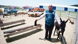 Kime üzüleceğini şaşırdı: Utanmasalar ağlayacaklar