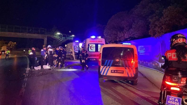 Kocaeli’nde TIR Motosiklet Sürücüsünü Ezdi
