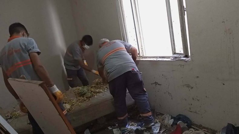 Komşuların Şikayeti Sonrası Şok Gerçek: Kapı Açılınca Gördükleri Korkunçtu!