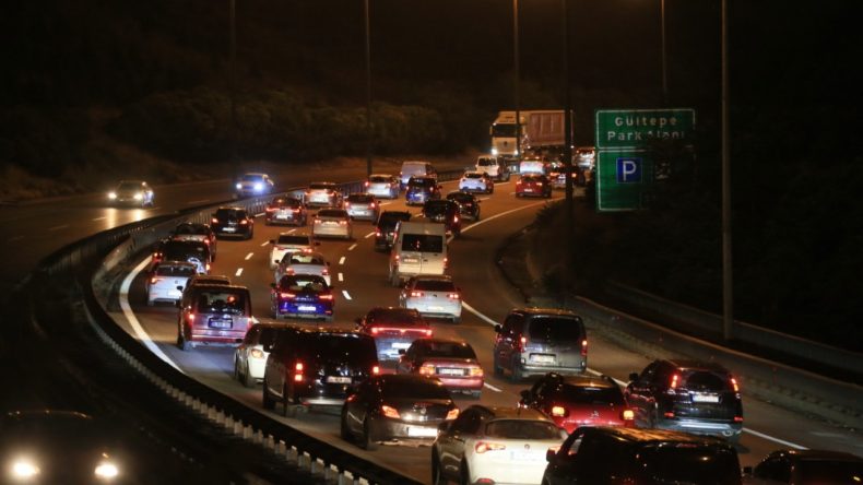 Kurban Bayramı Dönüş Yolunda Trafik Yoğunluğu Başladı