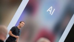 Mark Zuckerberg Keseyi Açtı, Mesajları Açanlar Şaşkına Dönüştü