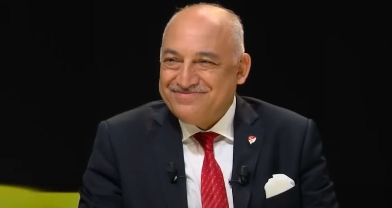 Mehmet Büyükekşi’den Seçim Kararı
